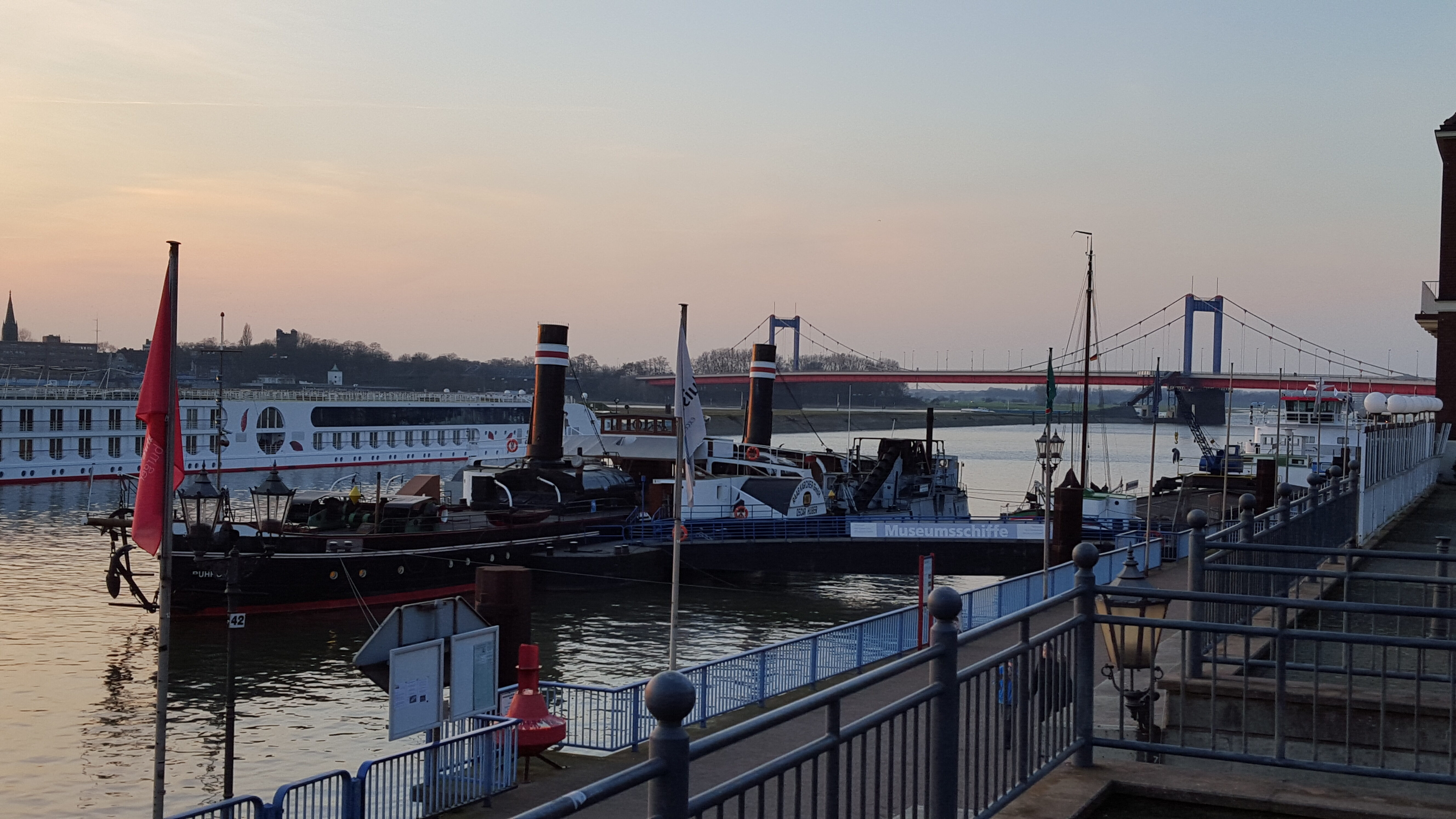 Duisburg - Leben am Wasser